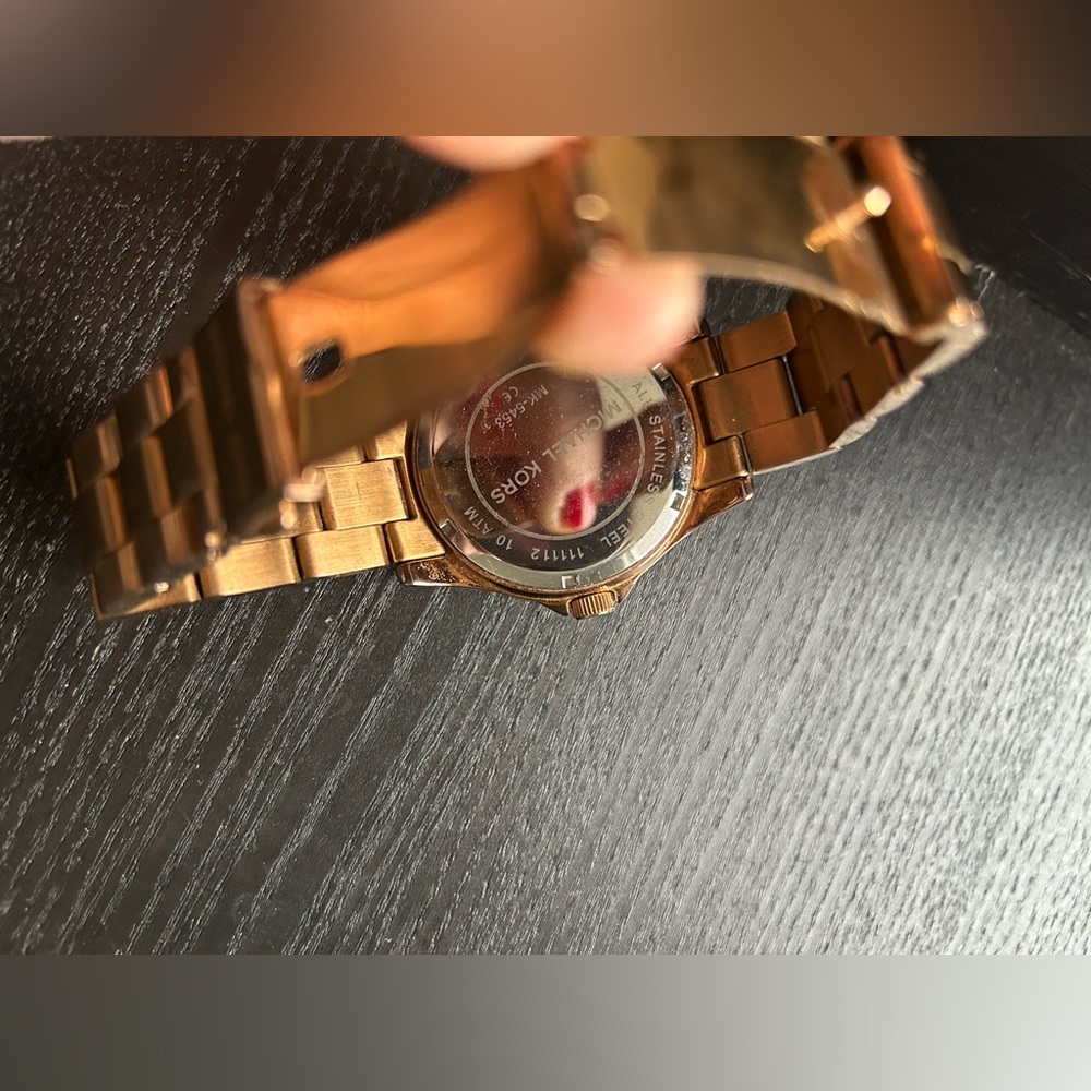 Michael Kors watch - Picture 2 of 3